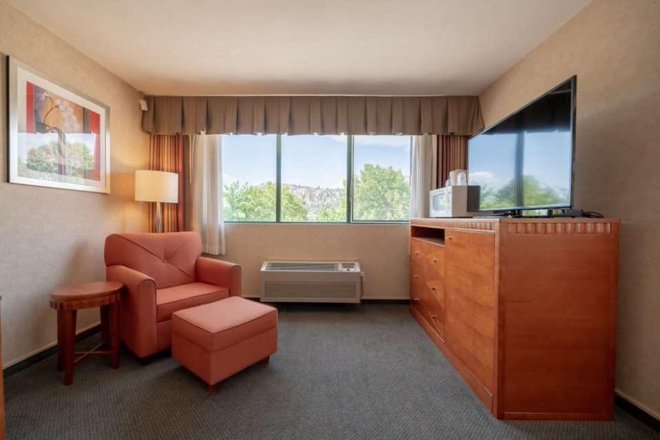 Hotel Kelowna & Conference Centre Zimmer foto